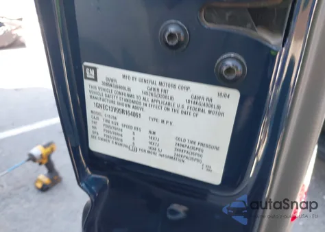 2005 Chevrolet Tahoe Ls из США, поврежденный, VIN 1GNEC13V95R164061